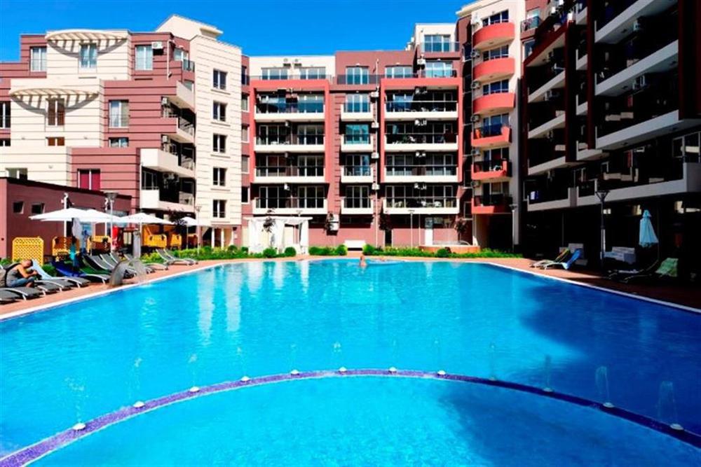 Admiral Plaza Hotel Napospart Kültér fotó